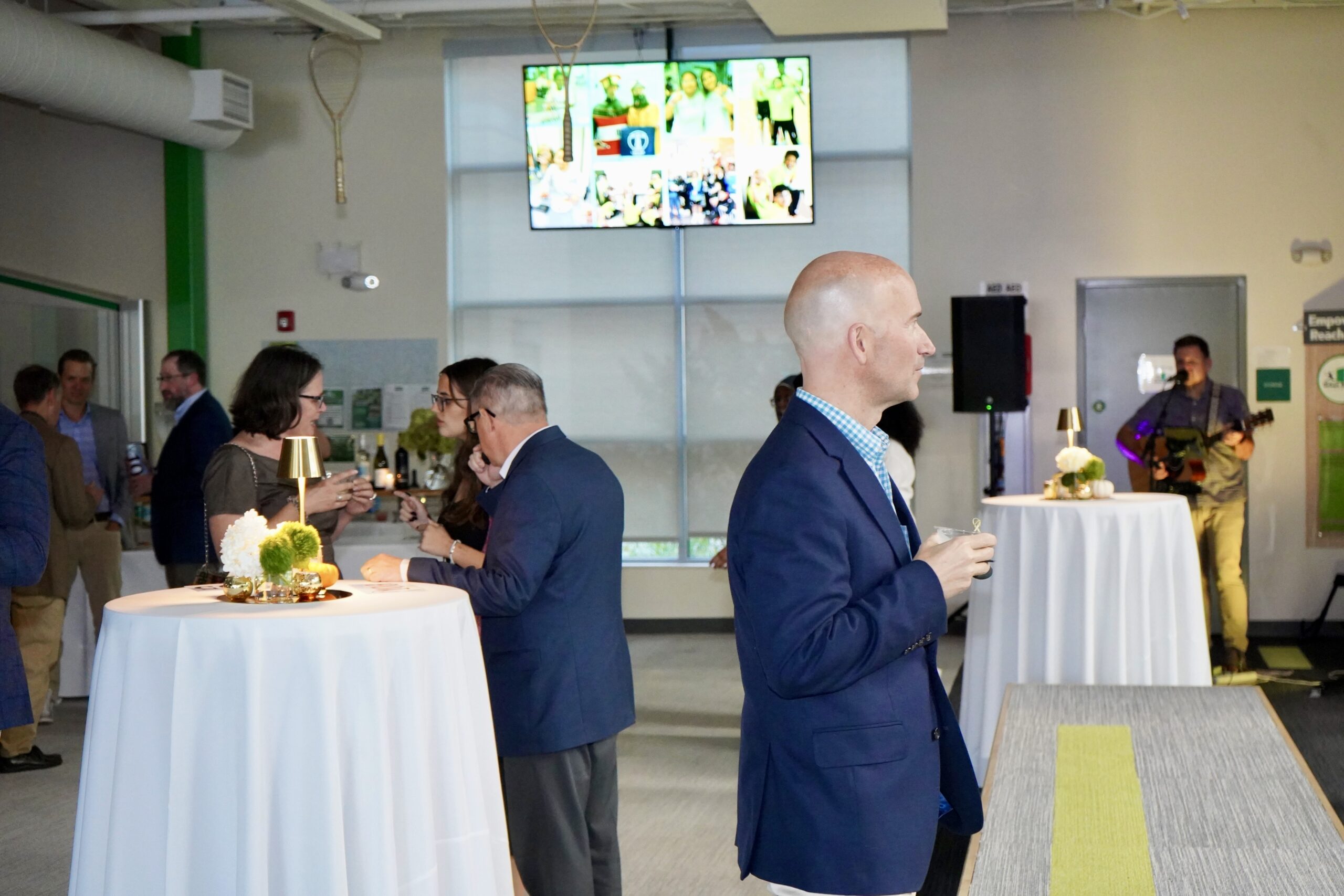 13F1A02A-35D6-4CCB-A86E-3ABD789734F9_1_201_a