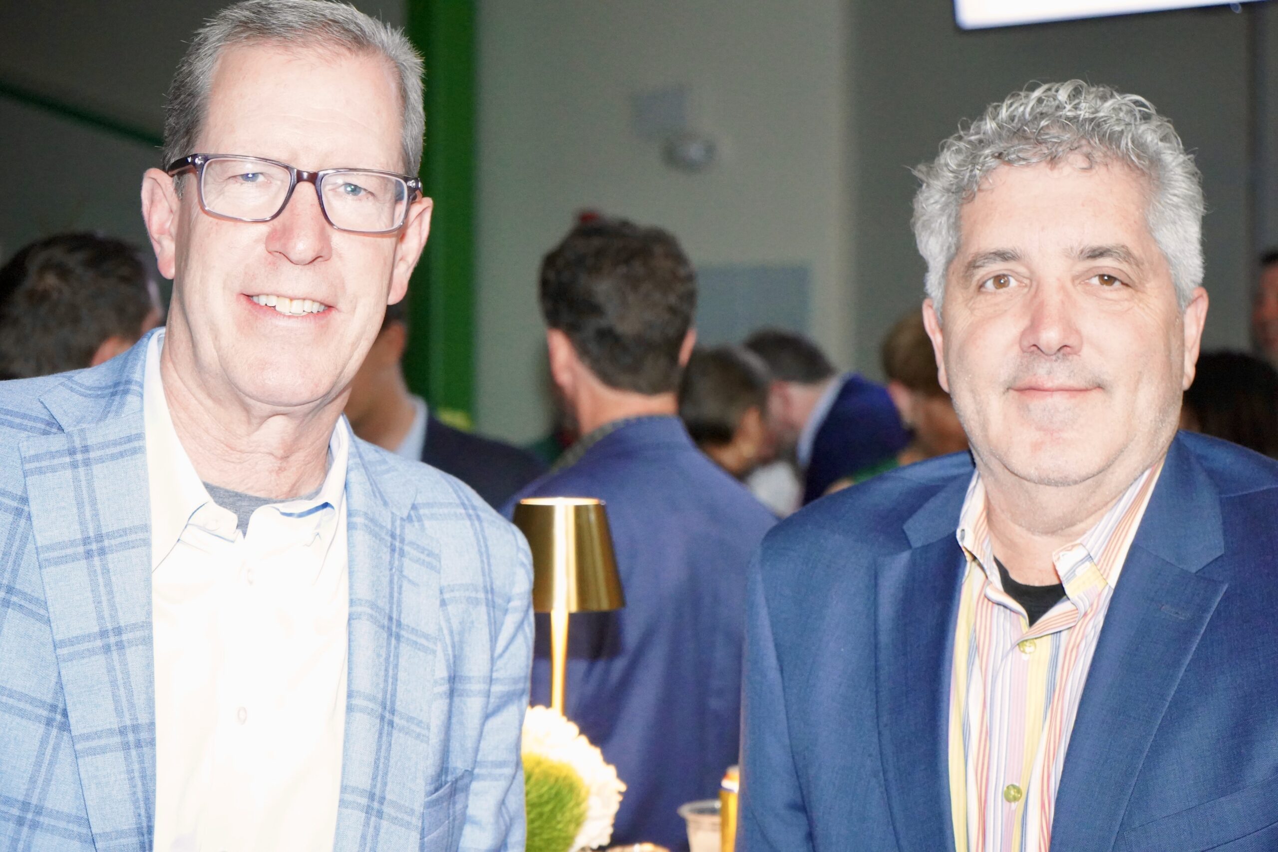 4289E604-EACB-4066-9B08-65ECCD426F2C_1_201_a