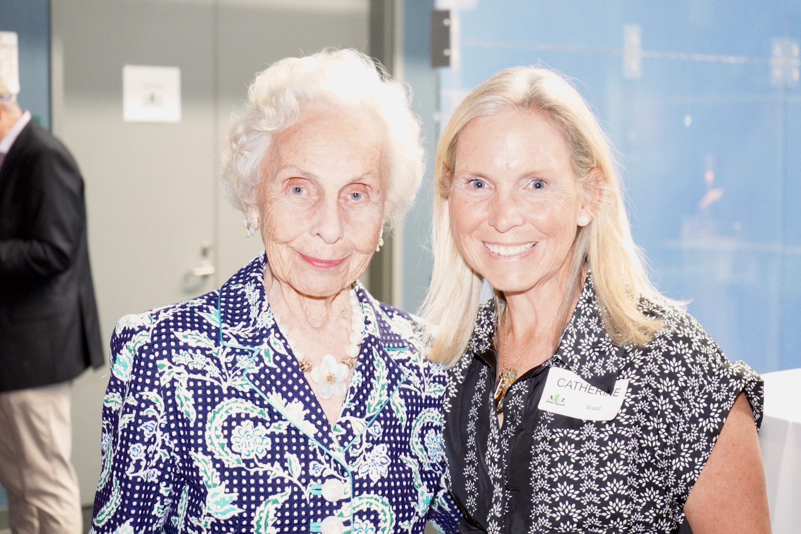 68EA60B8-9A84-403D-A996-364D274E152C_1_201_a